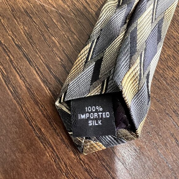 Bachrach Mens‎ Geometric Pattern Silk Tie - Picture 5 of 5